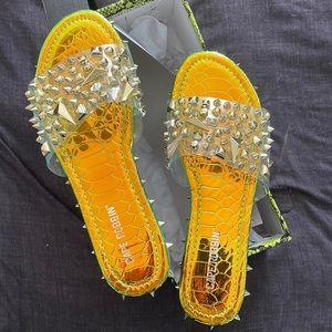 Rhinestone Sandals Women’s size 6